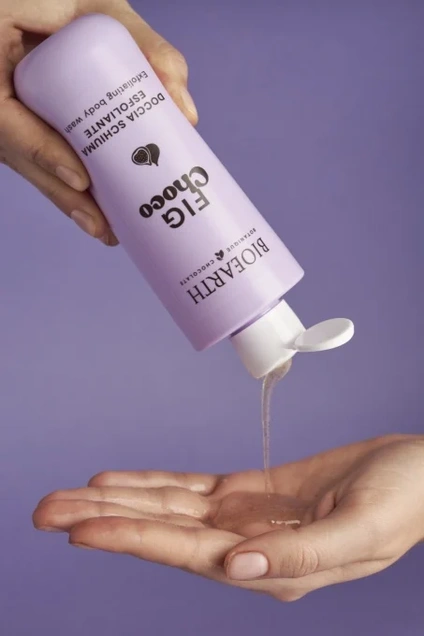 BIOEARTH Gel za tušitanje sa prirodnim skrabom - Smokva/Čoko 6542