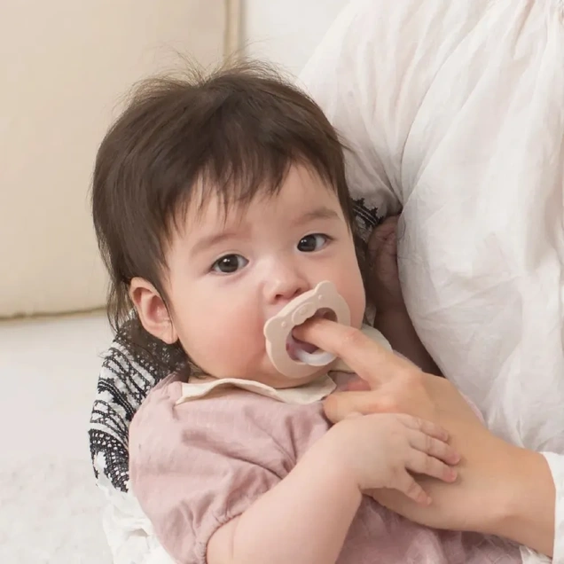 Richell anatomska cucla za bebe Meda 3+ meseci 5794